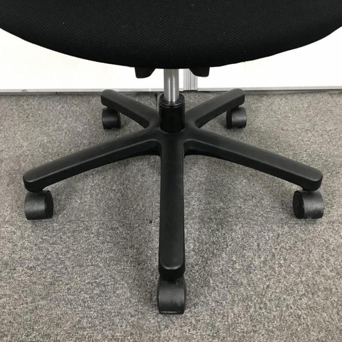 中古】トルテR イトーキ/ITOKI 肘無ローバックチェア 589086 - 中古
