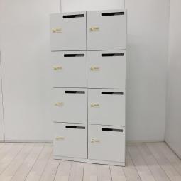 【フリーアドレスの相棒!ダイヤル錠タイプの8人用メールロッカー!】■コクヨ(KOKUYO)製 エディア(EDIA)シリーズ 8人用ロッカー パーソナルロッカー ■投函口付 ■ダイヤル錠 ■ホワイト ※非常解除キーは付属ございません。 ※日焼け有