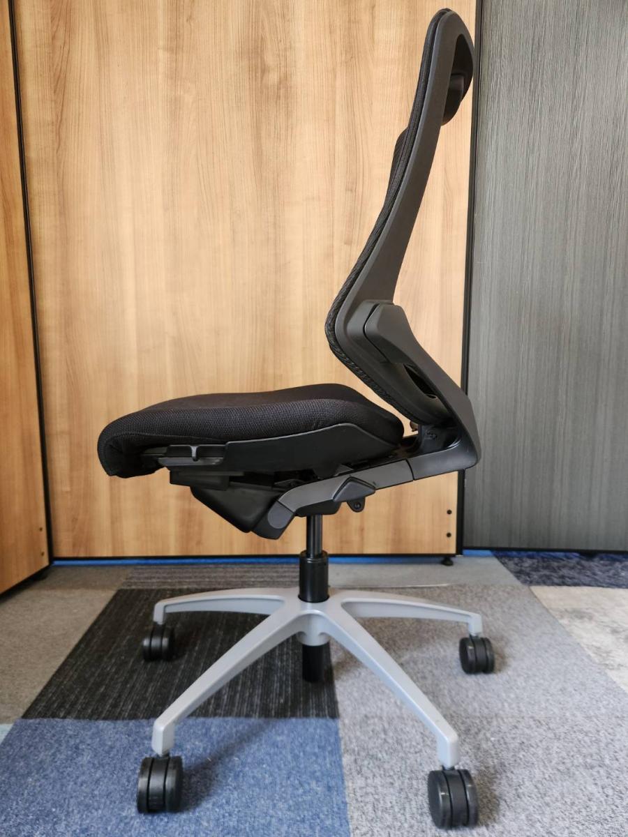 f(エフチェア) KF-370JAHT1T1T2 イトーキ オフィスチェア 中古】エフメッシュ KF-370JA-ZTT1T2 イトーキ/ITOKI 肘無ハイバック