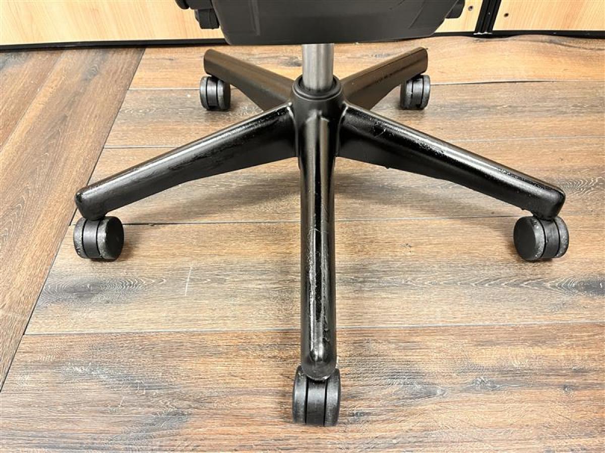 中古】アーロンチェア Herman Miller/ハーマンミラー 肘付ハイバック