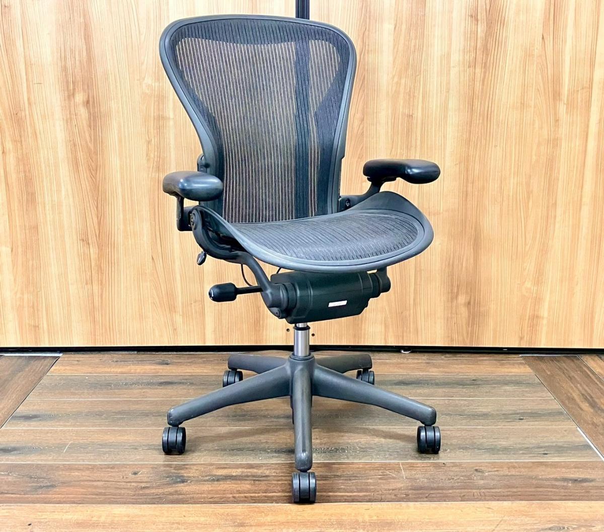 中古】アーロンチェア Herman Miller/ハーマンミラー 肘付ハイバック