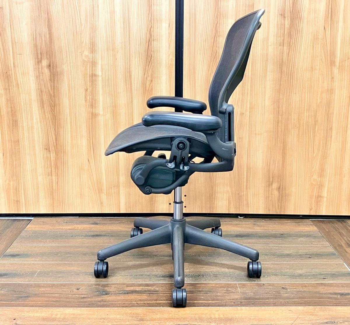 中古】アーロンチェア Herman Miller/ハーマンミラー 肘付ハイバック