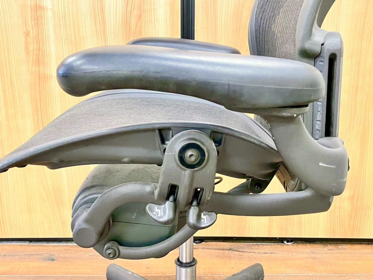 中古】アーロンチェア Herman Miller/ハーマンミラー 肘付ハイバック