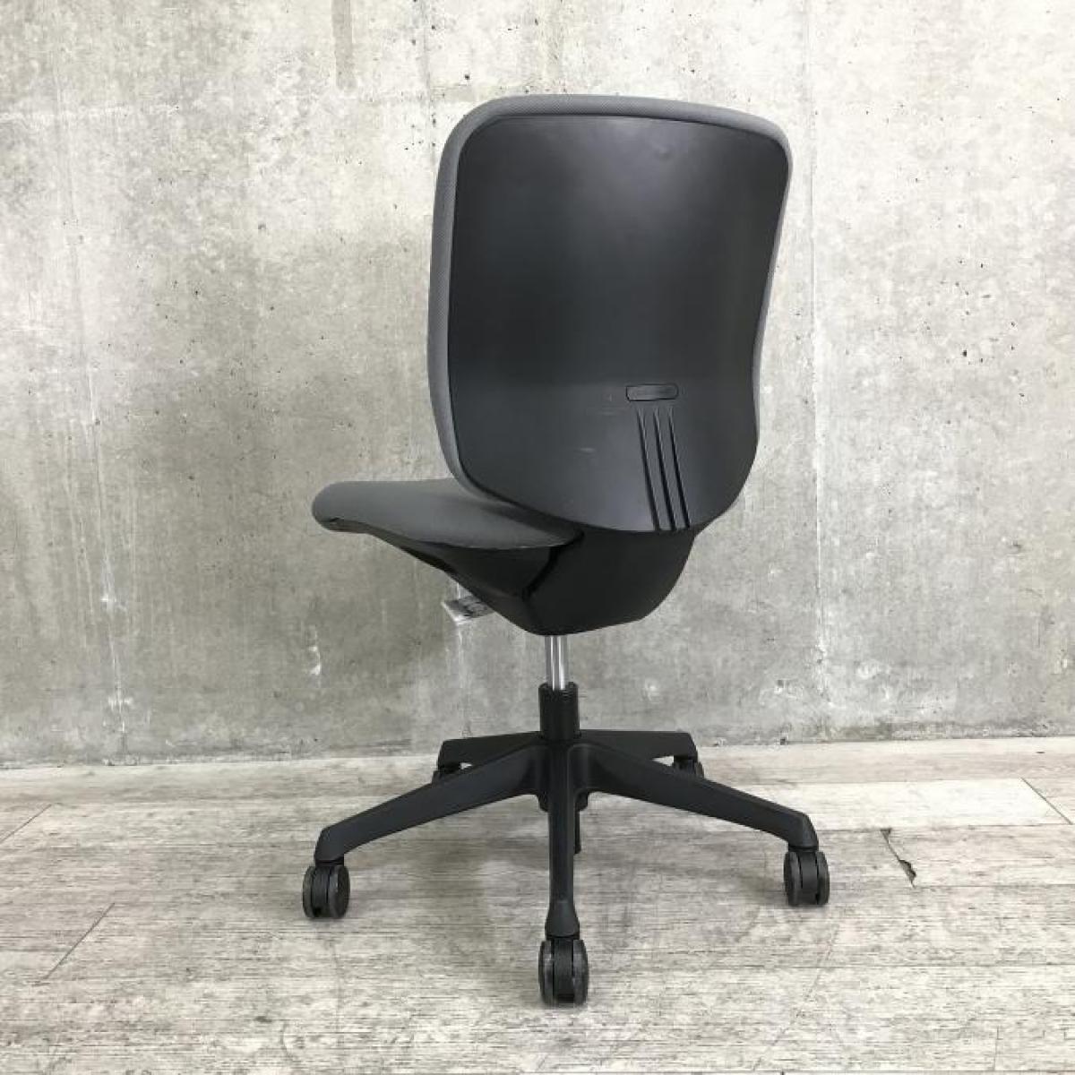 デスクチェア売ります！ 中古】CG-Rチェア CN33ZR オカムラ/okamura 肘無ローバックチェア