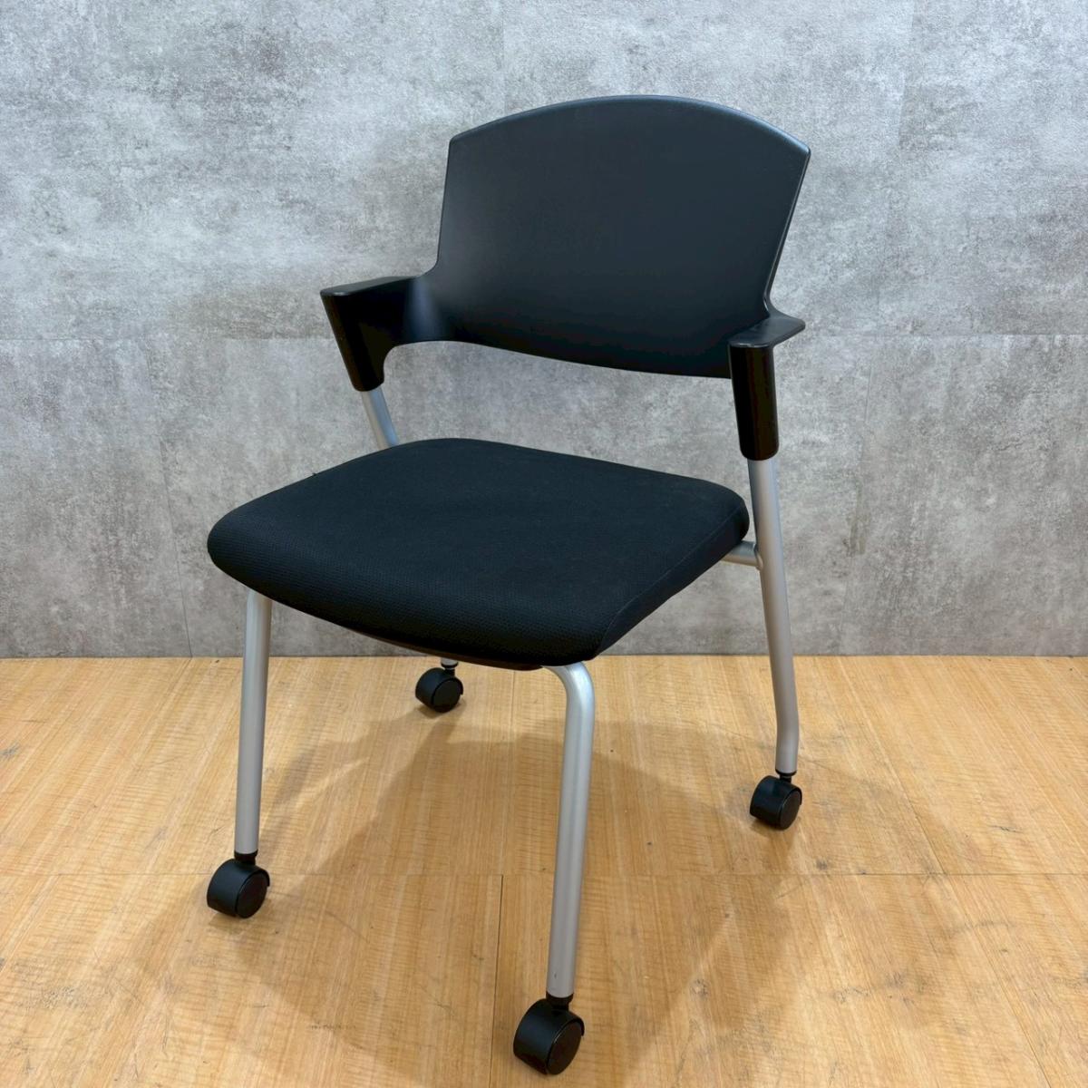 10脚まとめ売り　コクヨ　スタッキングチェアキャスター付き　プロッティチェア 中古】プロッティチェア コクヨ/KOKUYO スタッキングチェア 589460