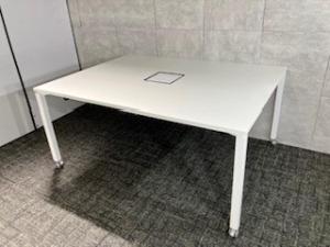【オシャレでコミュニケーションの取りやすい環境に！】　◆コクヨ製/ワークフィット　ホワイト　ワークテーブル《オフィスバスターズ福岡博多店は、福岡を拠点として、日本全国へ中古オフィス用品・オフィス家具を提供しております》