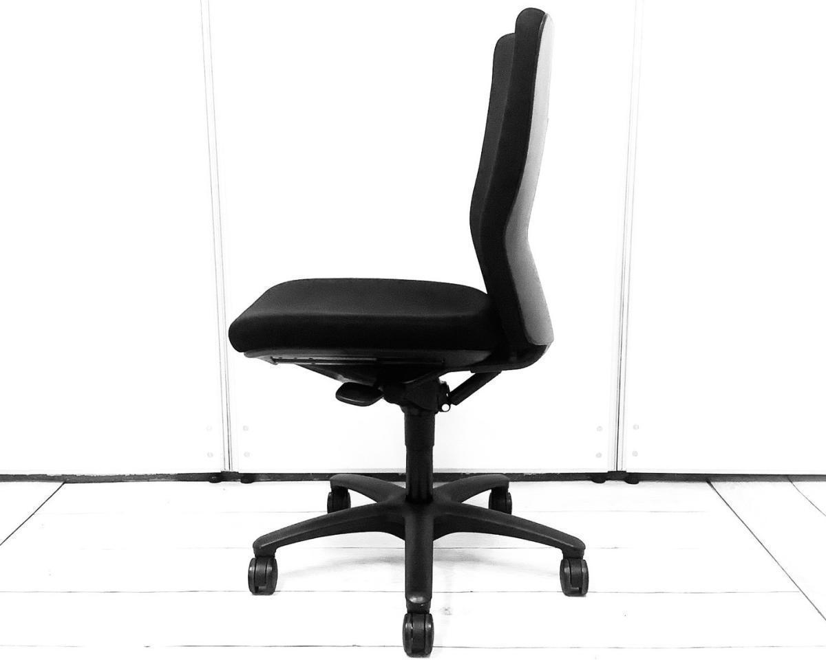 中古】カロッツァチェア CK95ZR FS11 オカムラ/okamura 肘無ハイバック 