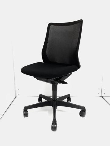 【中古】フルーエントチェア CB41ZR FKA1 オカムラ（okamura） 肘無ローバックチェア