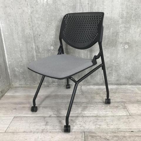 【中古】ルナ 81S1CAFXW1 オカムラ（okamura） ネスティングチェア