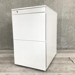 【定価約9万円】【フリアドデスクや平机の収納力アップに!ファイルや書類の収納に最適な3段ワゴン!】■オカムラ(okamura)製 プロユニット(Pro Unit)シリーズ フリアド用 3段ワゴン H650㎜ ■シリンダー錠 ■ホワイト