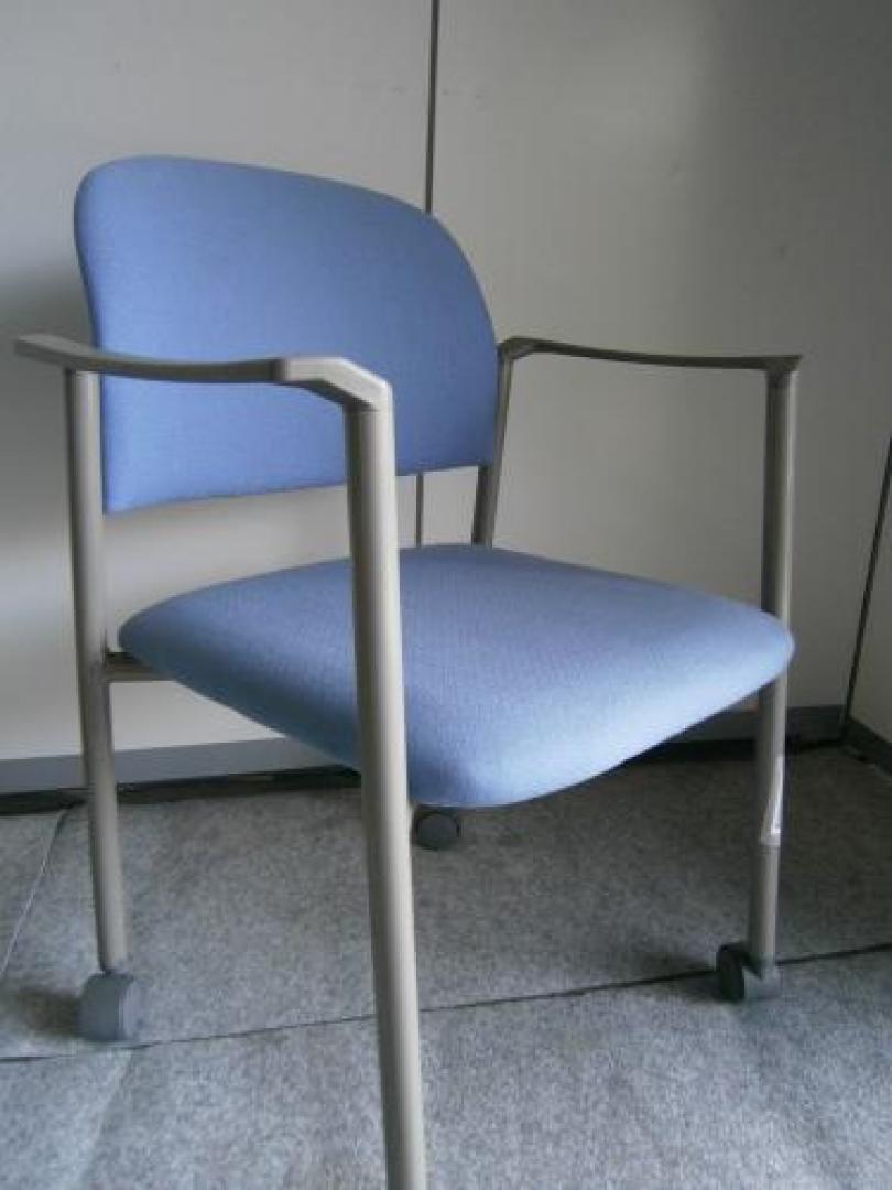 【ミーティングチェア4脚セット】【会議チェア】
                                    中古
            