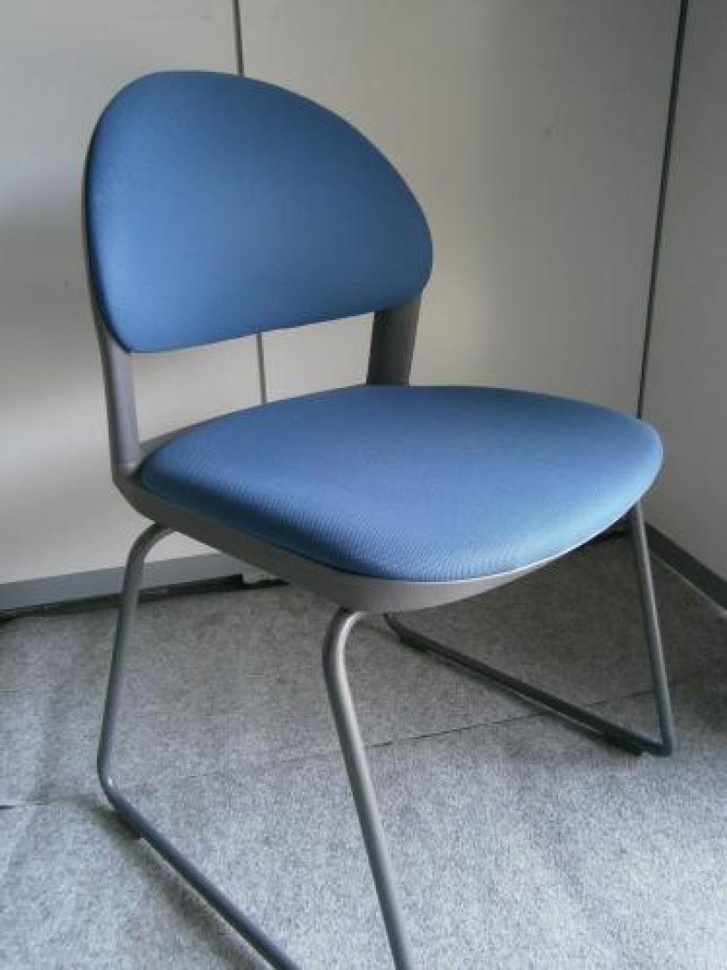 【スタッキングチェア】【会議チェア】
                                    中古
            