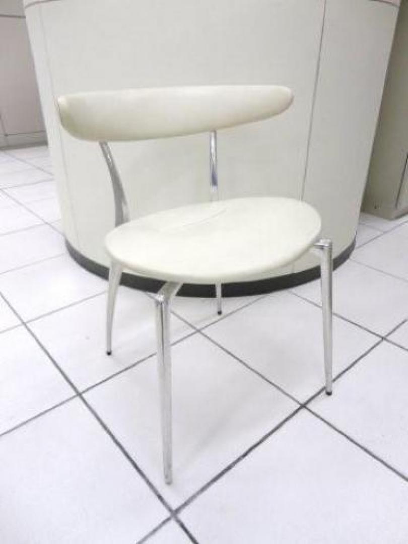 リンク・インターナショナル　チェア　【会議チェア】
                                    中古
            