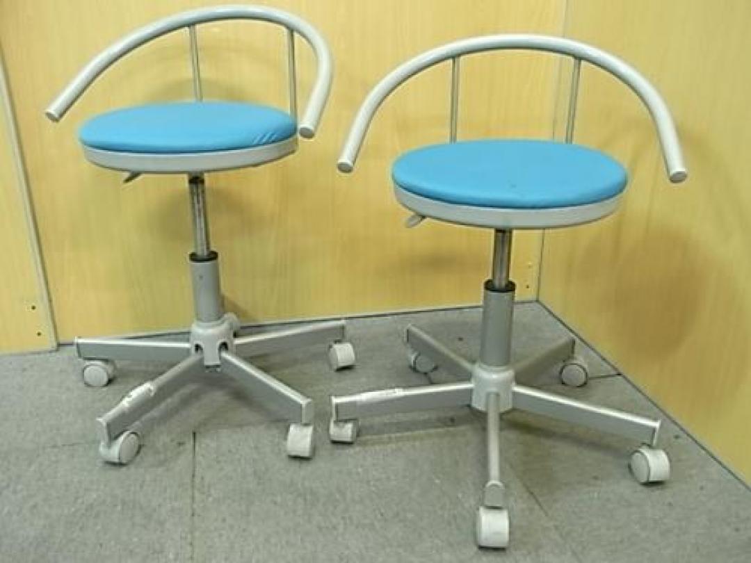 【まさかの2脚セット】丸イス　上下昇降機能付き〜セットのほうが少しだけお得です〜
                                    中古
            