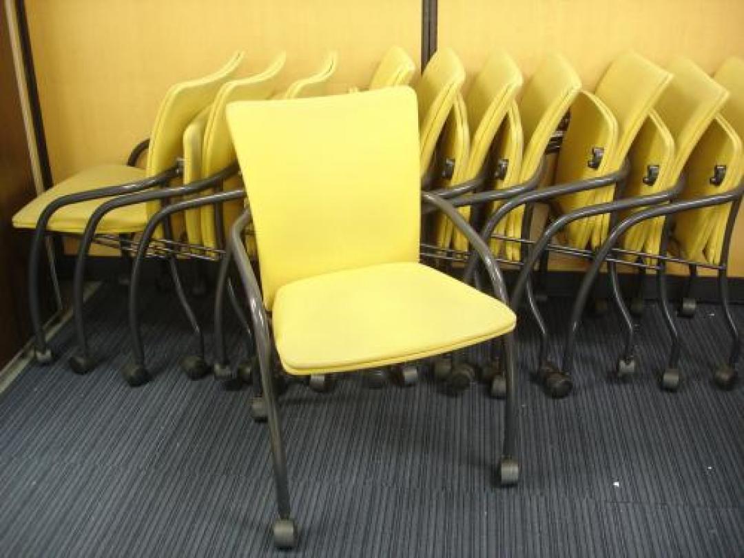 【状態難有り】平行スタッキングチェア【だから安い！】【会議チェア】
                                    中古
            