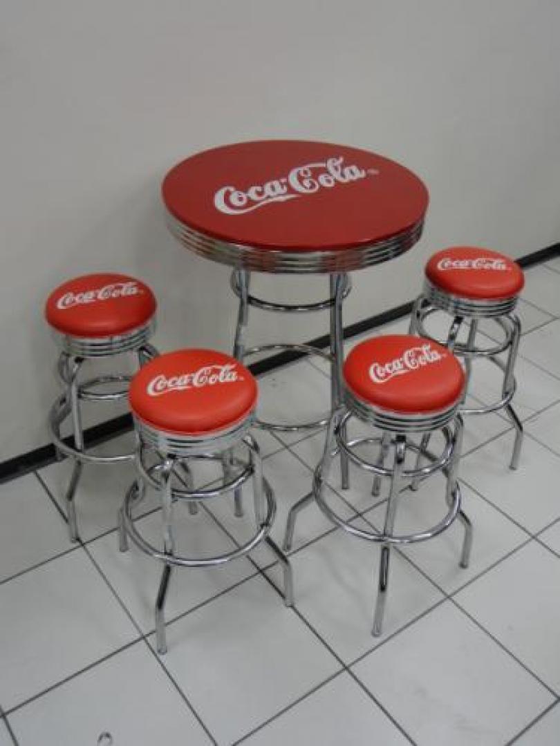 ■チェアセット■おなじみのこのロゴ■洒落の効いたコイツでオフィスにインパクトを！
                                    中古
            