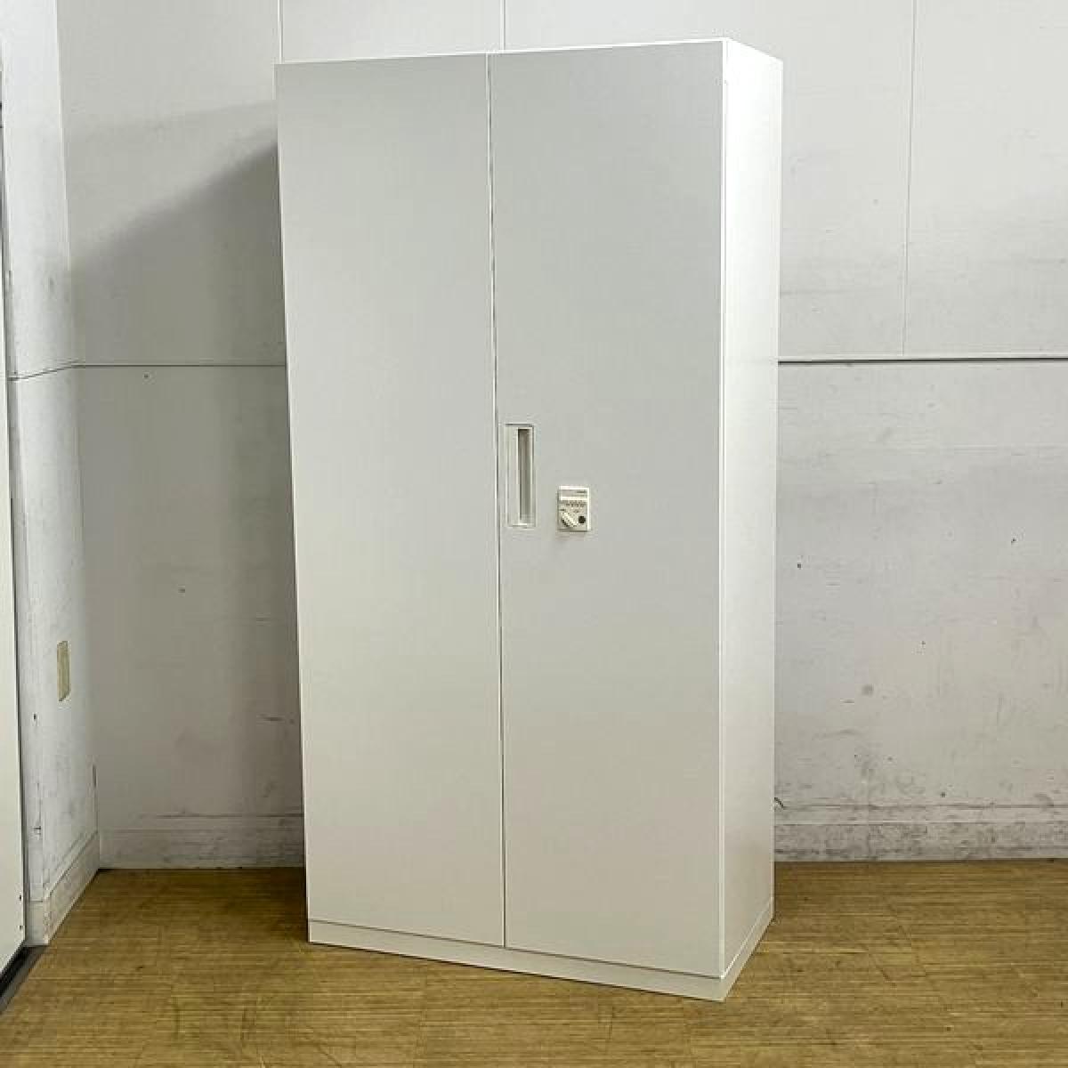 コクヨ　エディア　両開き書庫　ホワイト　鍵付き　ダイヤル錠　A4ファイル5段分収納　H1800で搬入も安心のサイズ　※番号検索キーは別途費用にて作成可能
                        エディア
                                    中古
            