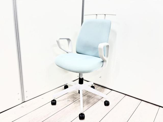 【中古】Elua（エルア） C02S-W101C コクヨ（KOKUYO） 肘付ローバックチェア