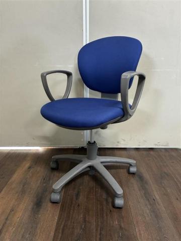 【中古】レグノチェア2  コクヨ（KOKUYO） 肘付ローバックチェア