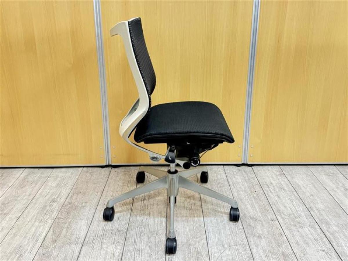 中古】バロンチェア オカムラ/okamura 肘無ローバックチェア 590256 