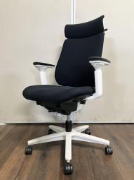 誰でも使いやすい、バランス型オフィスチェア　コクヨ　ミトラ　ブラック
【先行アップ商品(6月中旬以降順次出荷可能)】　#岐阜#愛知#三重#静岡#CS在庫
