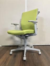 しなやかに支える、定番の進化　オカムラ　エスクード　ライトグリーン
【先行アップ商品(6月中旬以降順次出荷可能)】　#岐阜#愛知#三重#静岡#CS在庫