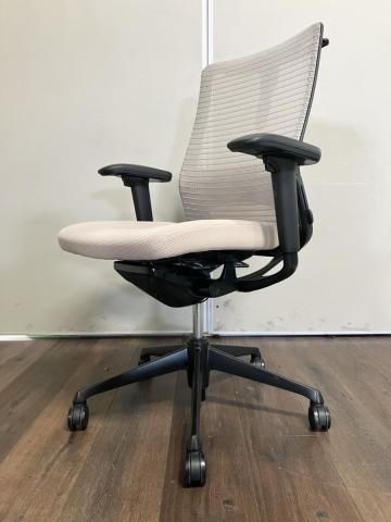 【中古】コーラルメッシュ CQ86MS FSH7 オカムラ（okamura） 肘付ハイバックチェア