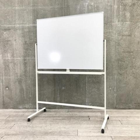 【キャスター付きで移動らくらく!自立式両面ホワイトボード!】■プラス(PLUS)製 ホワイトボード 自立式 両面タイプ W1200×H1800㎜ ■キャスター付 ■ホワイト