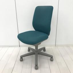 【体にフィットするダブルクッション構造！快適さと集中力をキープ！】■コクヨ（KOKUYO）製　セディスタ（SEDISTA）チェア　肘無し　ハイバック　■【関東倉庫在庫品】【弊社使用欄：A01054432】【HU】