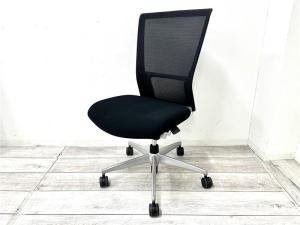 【定価約13万円】【シャープなデザインの機能的なチェア!】■コクヨ(KOKUYO)製 フォスターカリノ(CARINO)チェア 肘無ハイバック 背面メッシュ ■ブラック