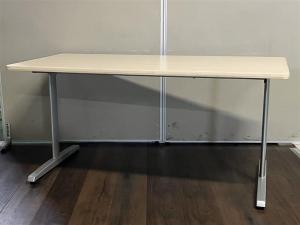 【先行アップ商品(6月中旬以降順次出荷可能)】オカムラ　8177　天板ナチュラル　会議用・休憩用でもどんとこい！！　#岐阜#愛知#三重#静岡#CS在庫