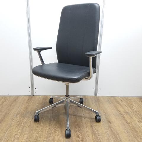 【中古】クラフティー  オカムラ（okamura） 肘付ハイバックチェア