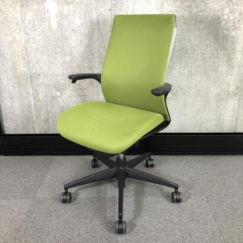 【中古】M4 樹脂  コクヨ（KOKUYO） 肘付ハイバックチェア