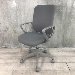 【シンプルで確かな造り！コスパに優れたオフィスシーティング！】■オカムラ（okamura）製　CG-Rチェア　肘付　ハイバック　■サークル肘　■グレー　【弊社使用欄：A01075359】