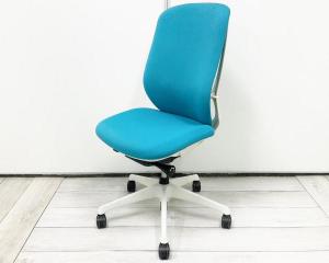 【在庫入替品】【薄い日焼け有】【前傾チルト機能付き】【オカムラ製品で最も人気を集める高機能チェア！】■オカムラ(okamura)製　シルフィ(Sylphy)チェア　肘無し　ハイバック　クロスバックタイプ　■ブルーグリーン×ホワイトシェル【T5】