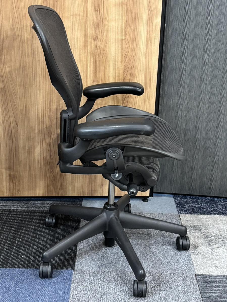 中古】アーロンチェア Herman Miller/ハーマンミラー 肘付ハイバック