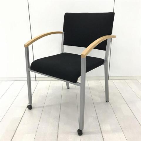 【中古】サイン L676GC オカムラ（okamura） スタッキングチェア