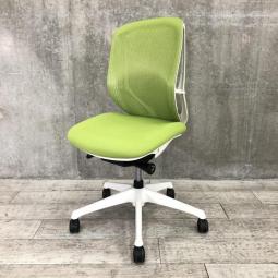 オカムラ製品で最も人気を集める高機能チェア！】■オカムラ（okamura）製　シルフィー（Sylphy）チェア　肘無　ローバック　背面メッシュ　■ライムグリーン