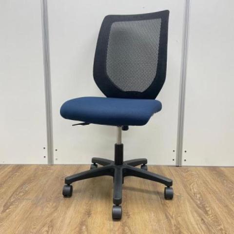 【中古】コルト  イトーキ（ITOKI） 肘無ローバックチェア