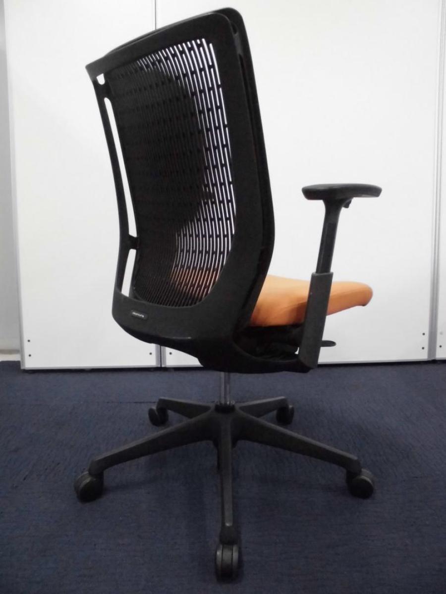 中古】ヴィスコンテチェア オカムラ/okamura 肘付ハイバックチェア