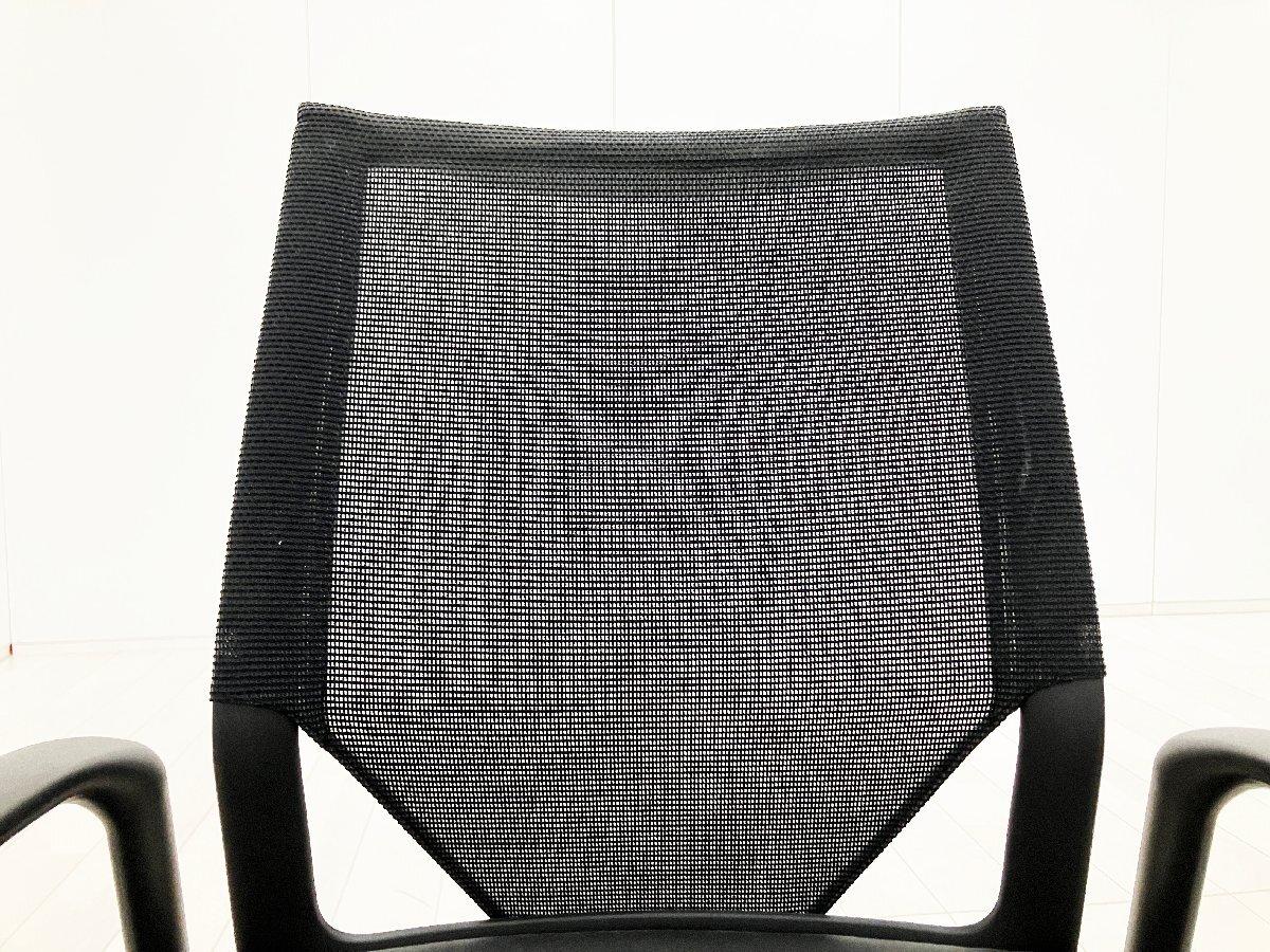 中古】モダス Wilkhahn/ウィルクハーン 肘付ミドルバックチェア 591537 