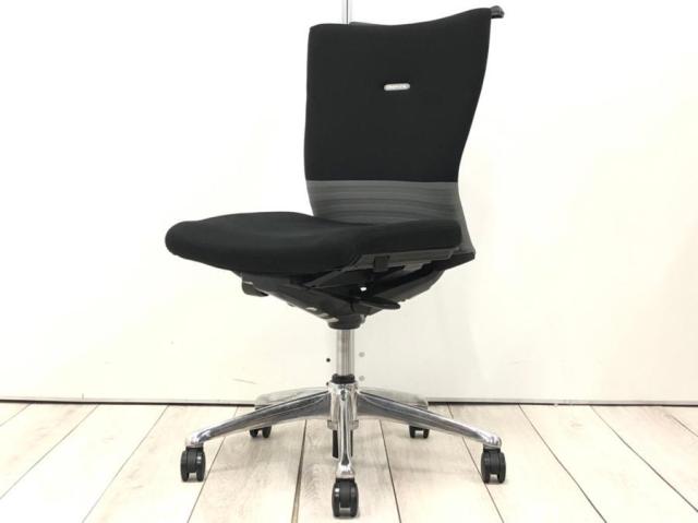 【中古】フィーゴチェア  オカムラ（okamura） 肘無ミドルバックチェア