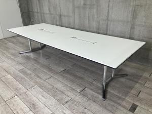 【在庫入れ替え】【ハイグレード会議テーブル！6〜8名程度のミーティングに最適！】■オカムラ（okamura）製　RATIO2（ラティオツー）シリーズ　ミーティング・会議用テーブル　■W3200×D1200×720mm　■Y字脚　■ホワイト