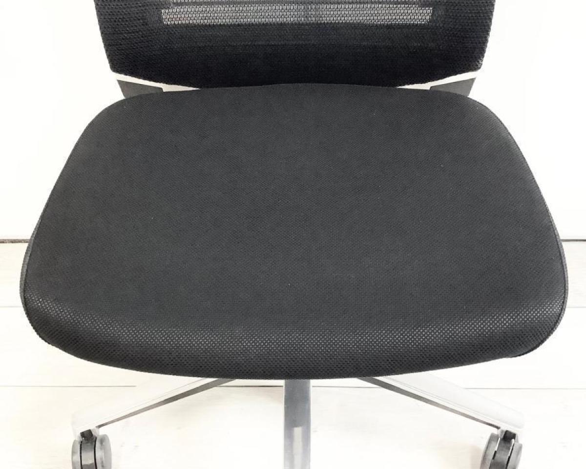 【美品】コクヨ  オフィスチェア 定価10万 インスパイン 肘 ハンガー付 中古】インスパイン コクヨ/KOKUYO 肘無ハイバックチェア 591726