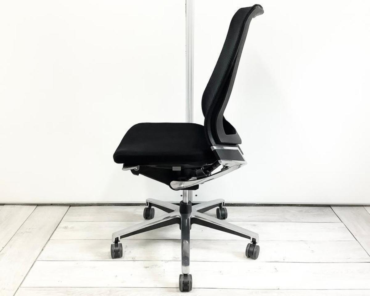【美品】コクヨ  オフィスチェア 定価10万 インスパイン 肘 ハンガー付 中古】インスパイン コクヨ/KOKUYO 肘無ハイバックチェア 591726