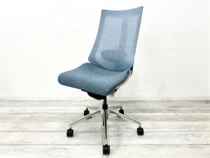 【定価約10万円】【最先端のワークチェア！座る姿勢や身体の動きにフレキシブルに対応！】■イトーキ（ITOKI）製/アクトチェア　■肘無ハイバック　メッシュ背面　■ライトブルー