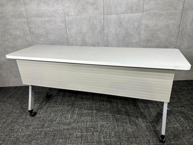 【中古】プラッテ  ウチダ（UCHIDA) スタックテーブル(長机/折りたたみ/会議用)