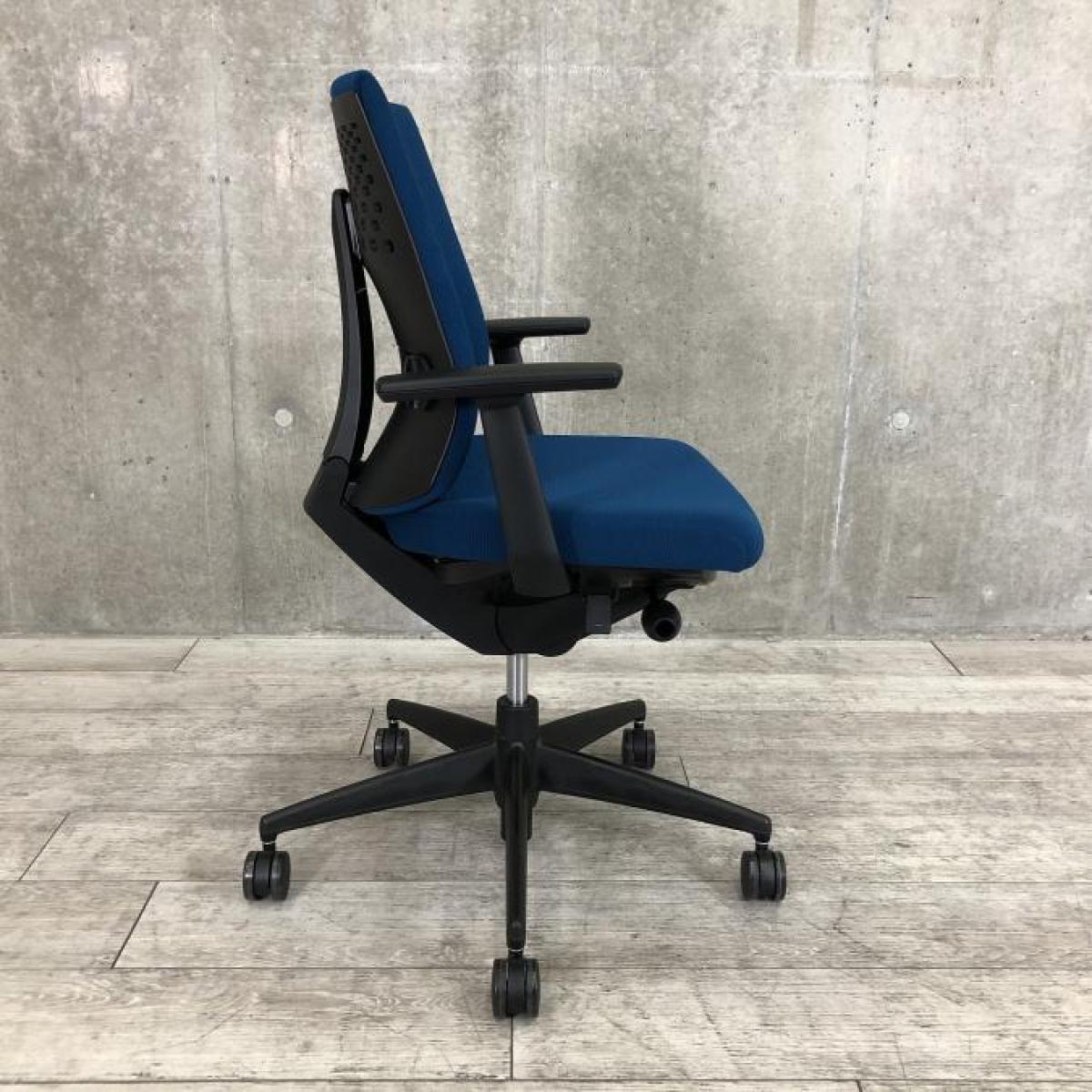 中古】ウィザード3 樹脂 CRS-G3620F6 コクヨ/KOKUYO 肘付ハイバック 