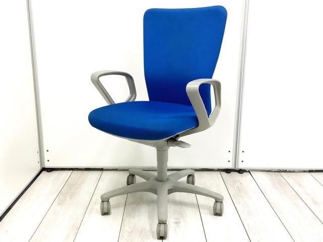 【中古】カロッツァチェア  オカムラ（okamura） 肘付ハイバックチェア