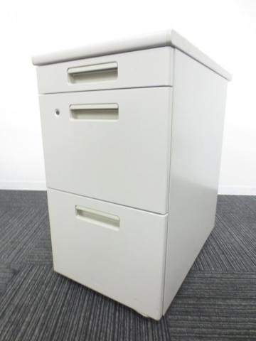 【中古】BS  コクヨ（KOKUYO） 脇机3段
